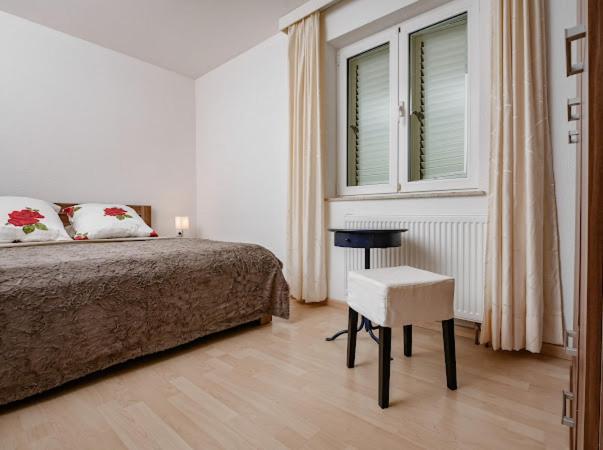 Apartments Villa Slavica Ičići Exterior foto