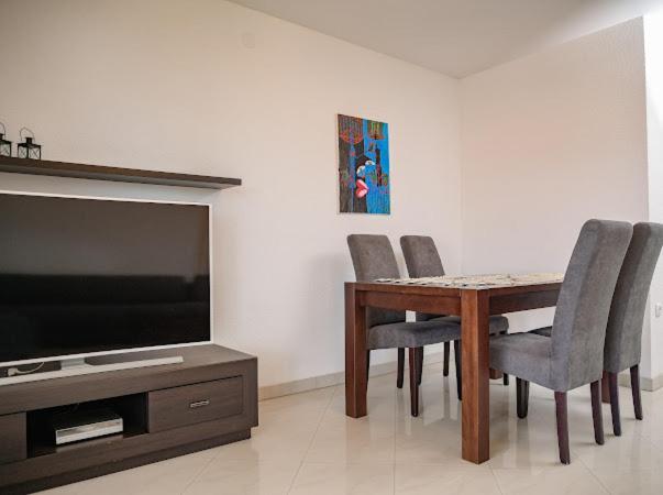 Apartments Villa Slavica Ičići Exterior foto