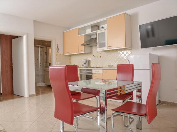 Apartments Villa Slavica Ičići Exterior foto